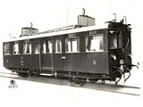 Koľajový autobus typu 130.1, postavený v roku 1932, s benzínovým motorom s výkonom 100k a s mechanickou prevodovkou. Váha vozidla plne obsadeného 16,3 t., dĺžka vozidla 10,65 m. Počet sedadiel 38. Najvyššia rýchlosť 65 km/h.