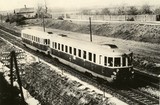 Motorové vozidlá typu 284.0, postavené v roku 1947. K pohonu slúžia dva naftové motory s výkonom každý 285 k, elektrická prevodovka. Váha vozidla plne obsadeného 59 t, dĺžka vozidla 23,44 m. Počet sedadiel 66. Najvyššia rýchlosť 100 km/h.