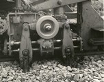 Detail strojnej podbíjačky